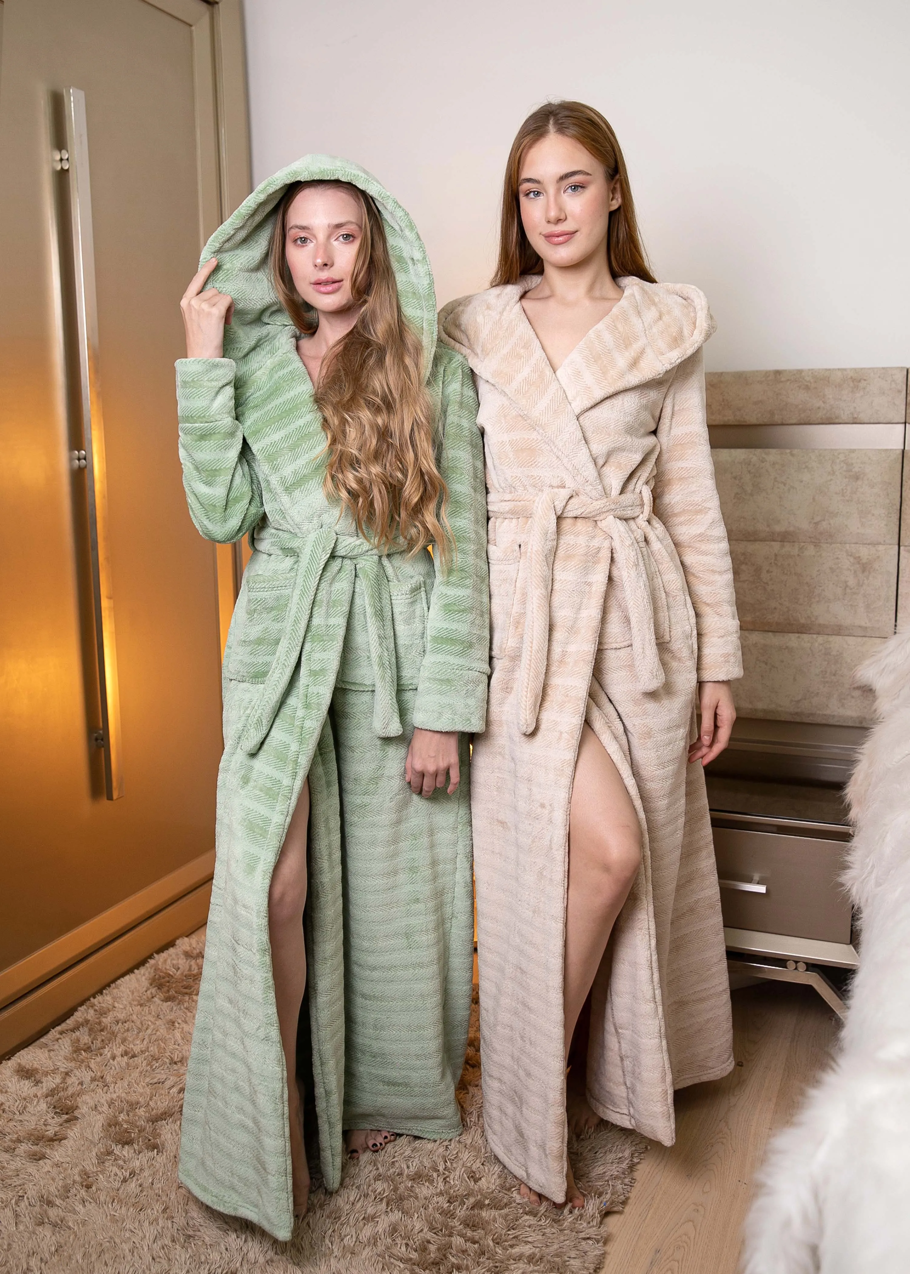 1 PC POLAR LONG ROBE