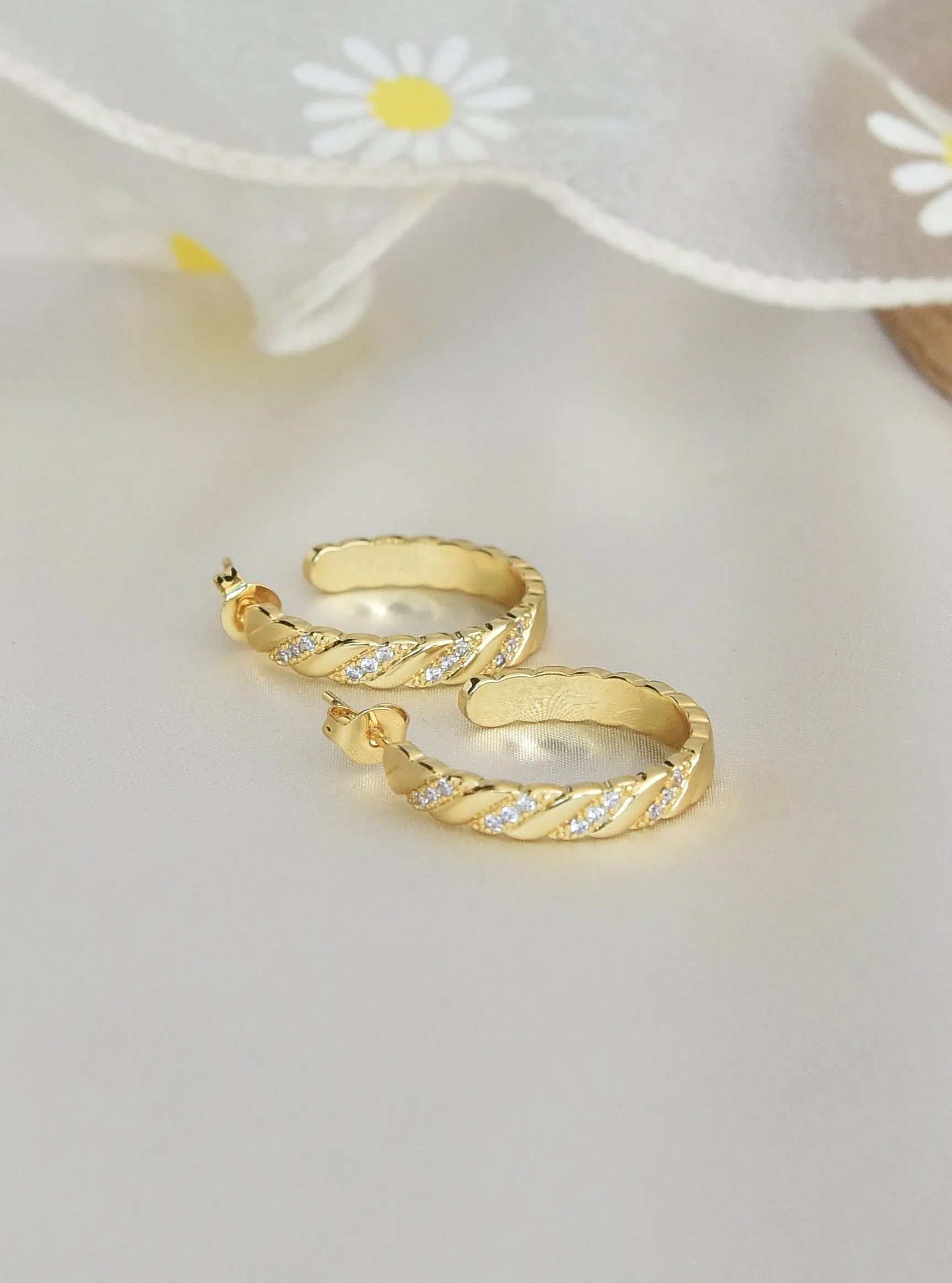 Timeless Everyday Classic Hoop Earrings