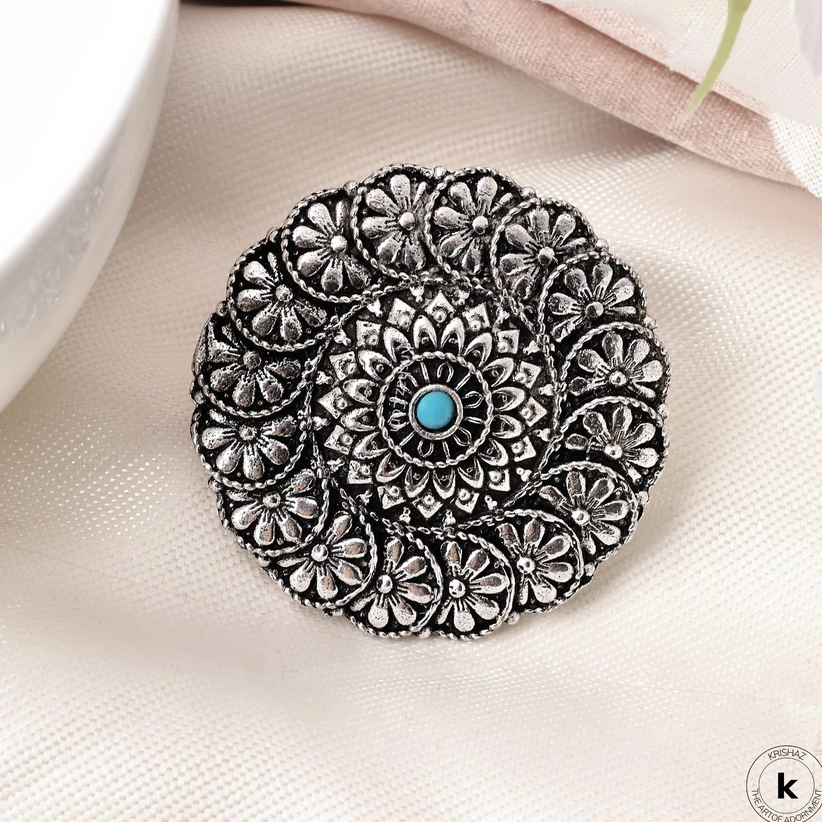 Mitika Floral Finger Ring