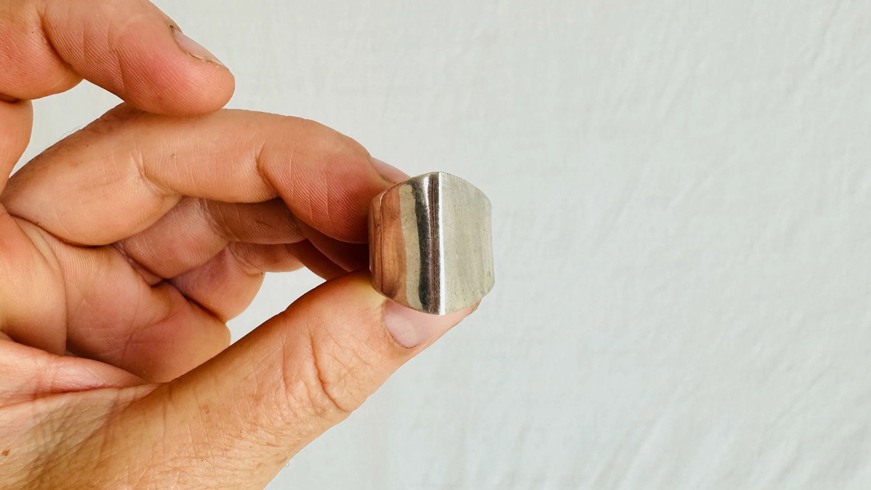 Silver Full Moon Ring. Sterling Silver. Size 7. 1041